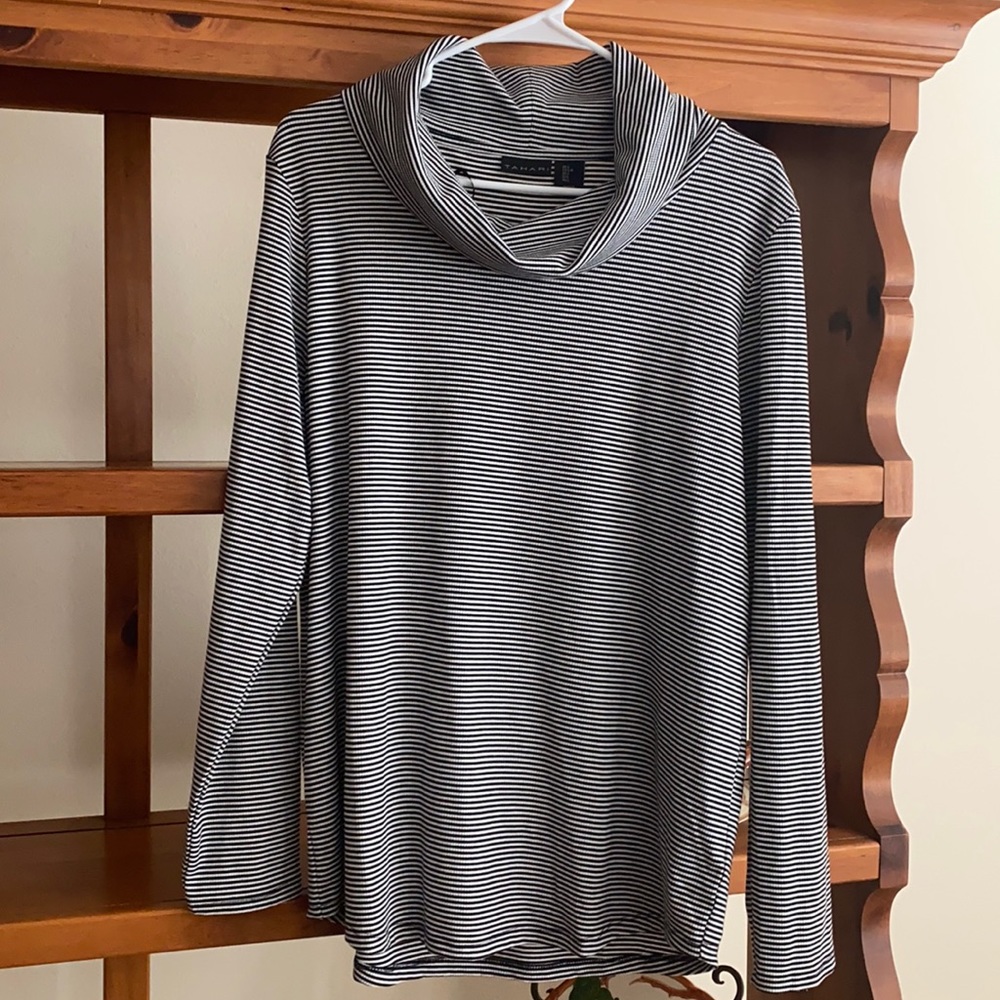 Tahari Black/White Stripe Long Sleeve Turtleneck